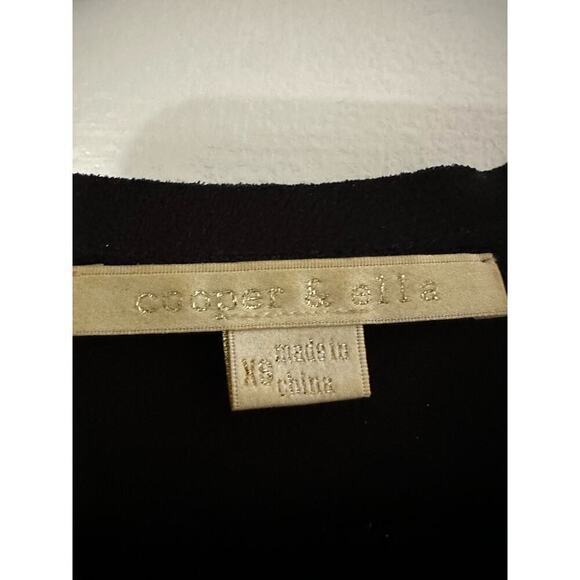 COOPER & ELLA Long Sleeve Crepe Faux Wrap V-Neck Alyssa Blouse Black - XS - Picture 3 of 5